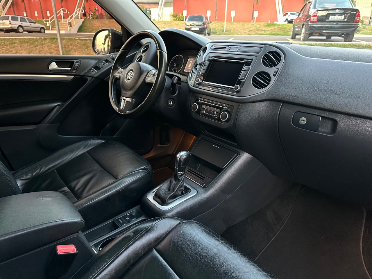 Tiguan 2.0 16V 4P FSI 4WD TURBO AUTOMÁTICO