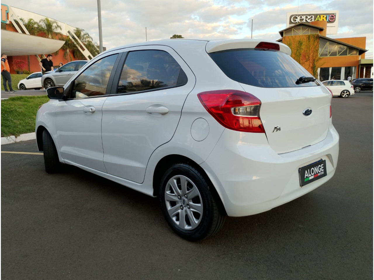 Ka Hatch 1.0 12V 4P TI-VCT SE FLEX