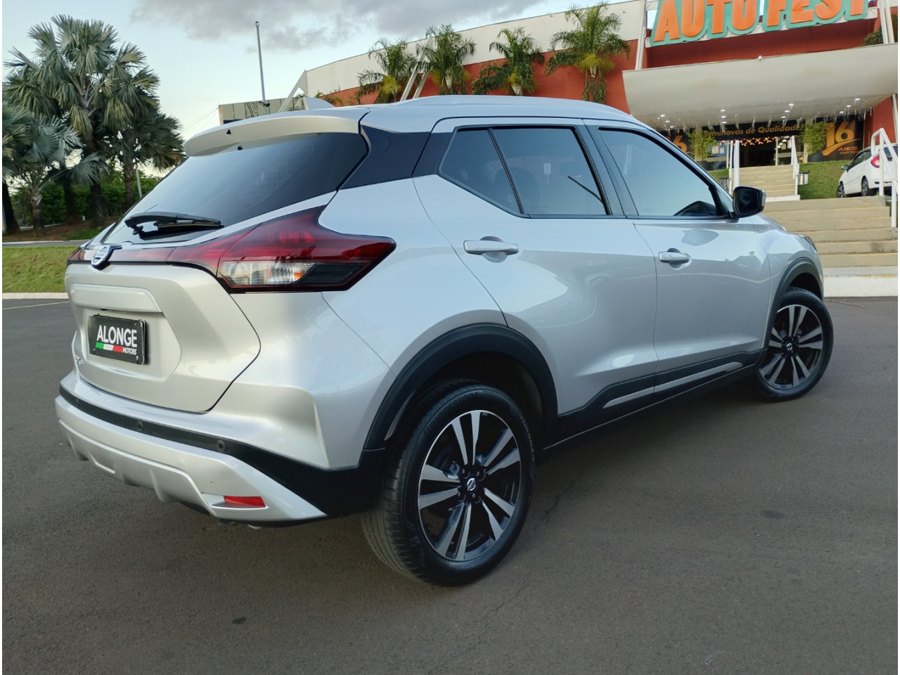 Kicks 1.6 16V 4P FLEXSTART ADVANCE XTRONIC AUTOMÁTICO CVT