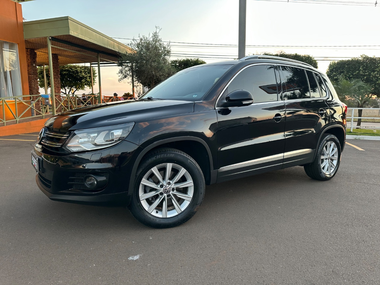 Tiguan 2.0 16V 4P FSI 4WD TURBO AUTOMÁTICO