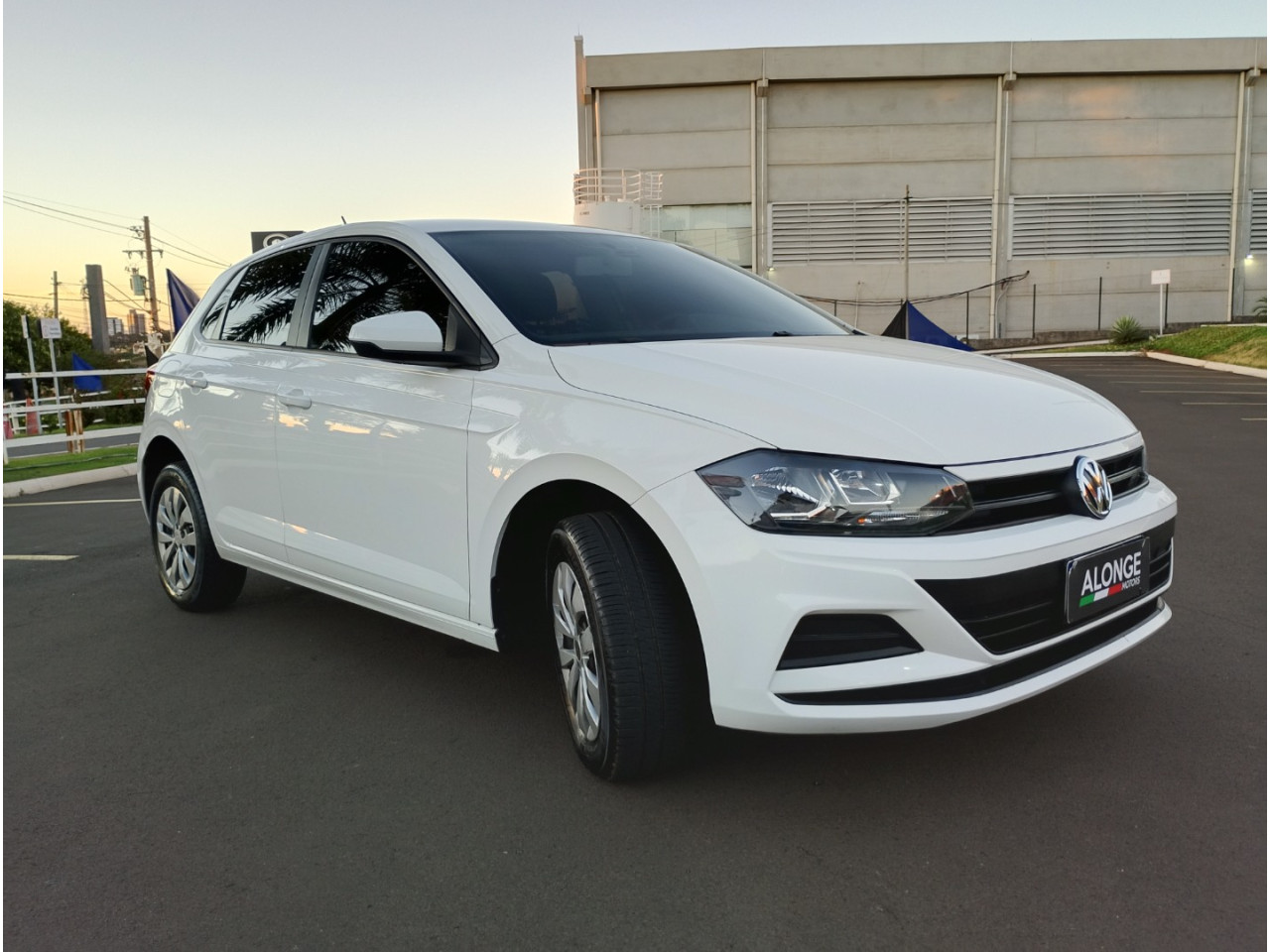 Polo Hatch 1.0 4P MPI