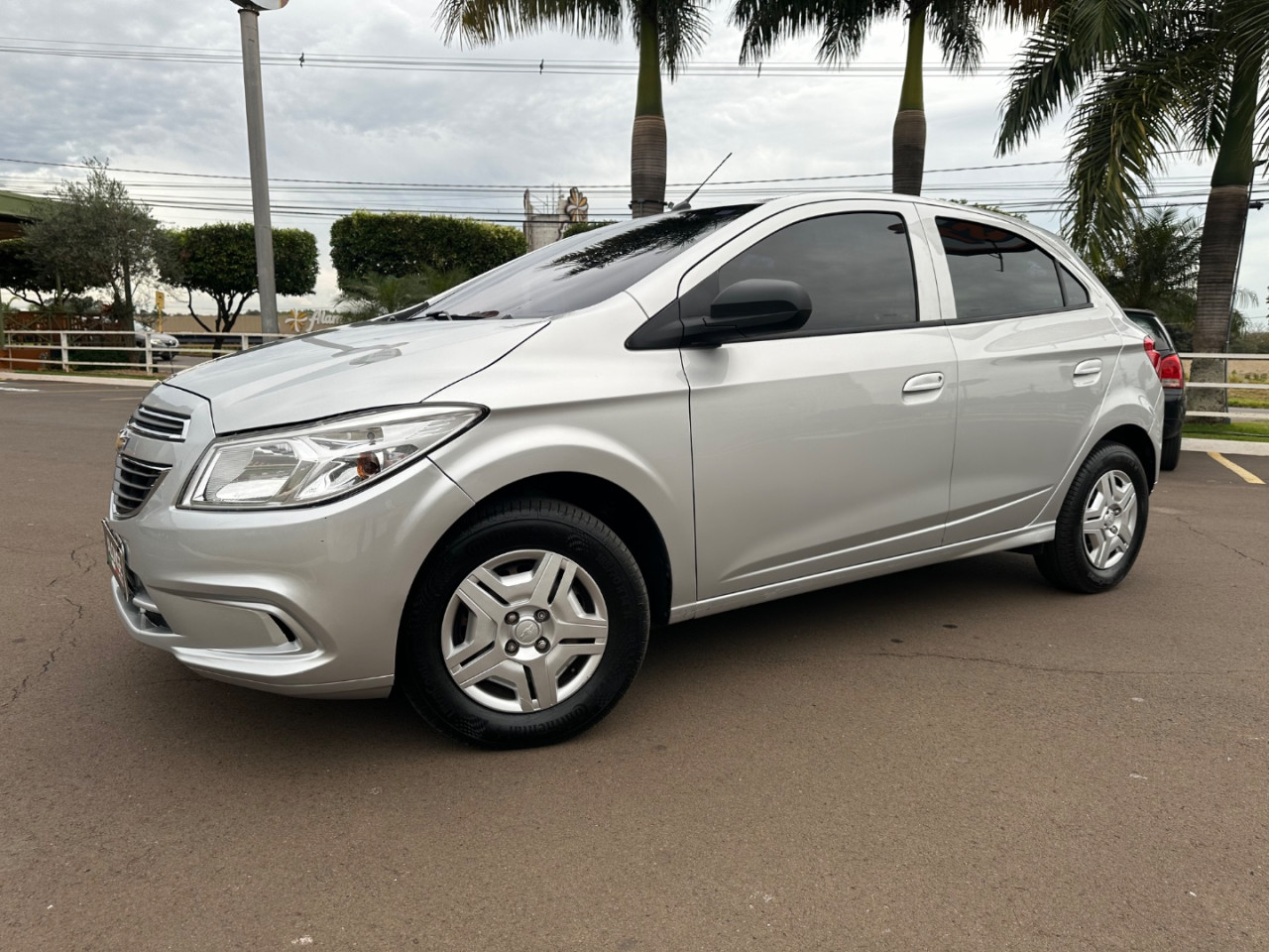 Onix Hatch 1.0 4P FLEX LT