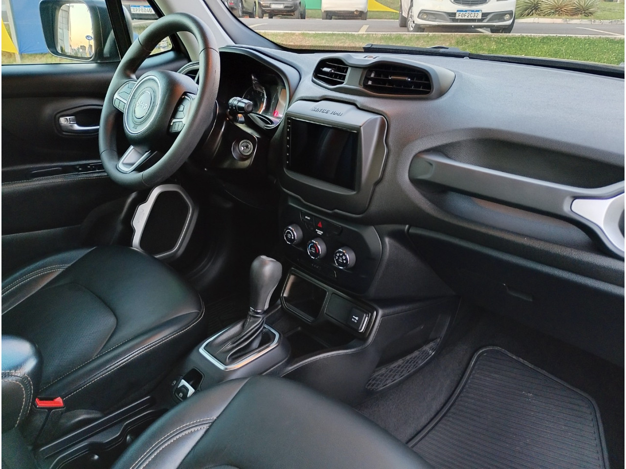 Renegade 1.8 16V 4P FLEX AUTOMÁTICO