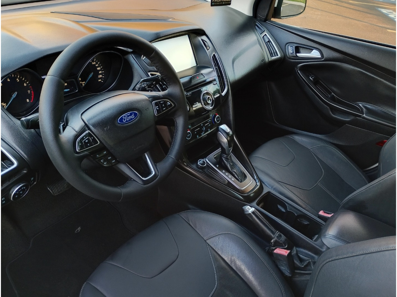 Focus Hatch 2.0 16V 4P FLEX TITANIUM AUTOMÁTICO