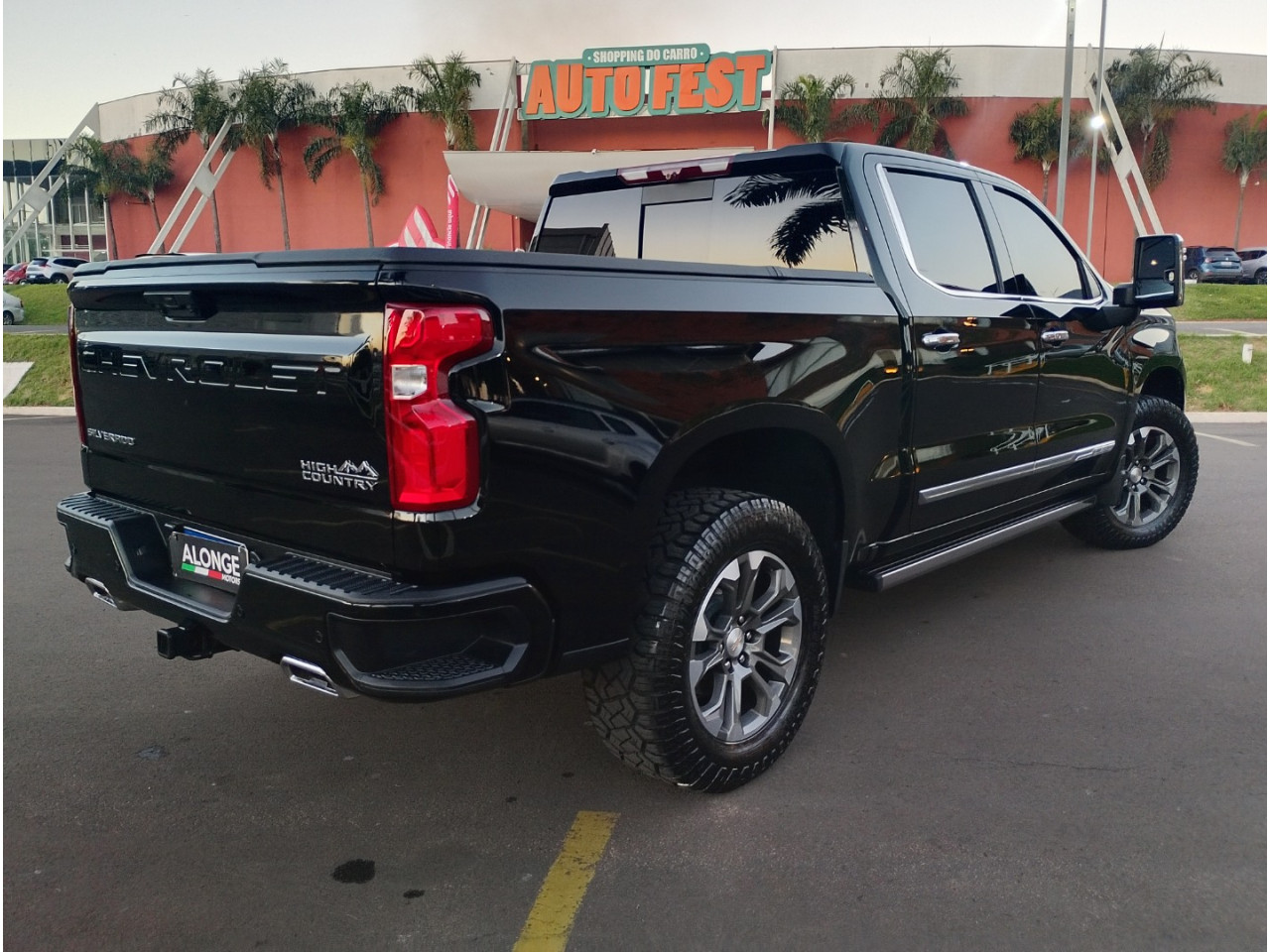 Silverado 5.3 V8 1500 HIGH COUNTRY CABINE DUPLA 4X4 AUTOMÁTICO