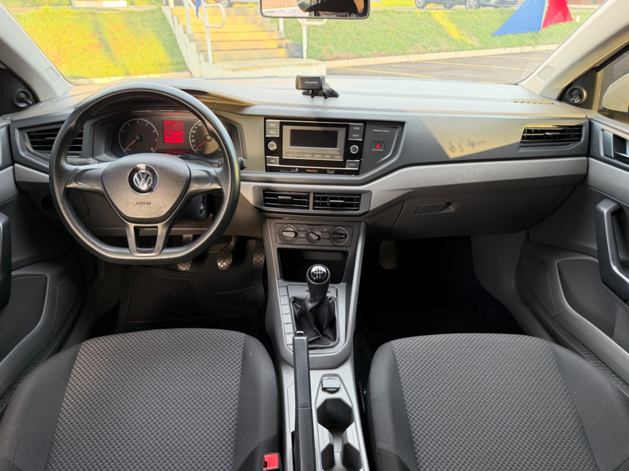 Polo Hatch 1.0 4P MPI