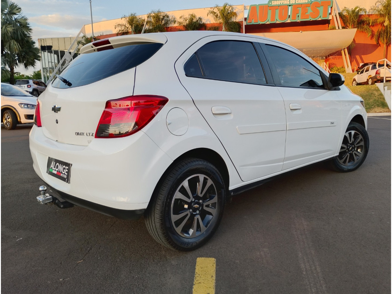 Onix Hatch 1.4 4P FLEX LTZ AUTOMÁTICO