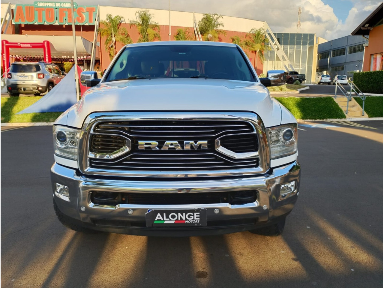 2500 6.7 I6 24V SLT CABINE DUPLA TURBO DIESEL LARAMIE 4X4 AUTOMÁTICO