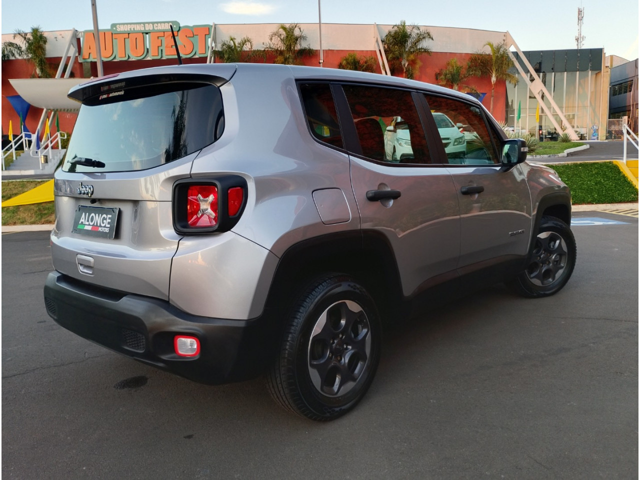 Renegade 1.8 16V 4P FLEX AUTOMÁTICO