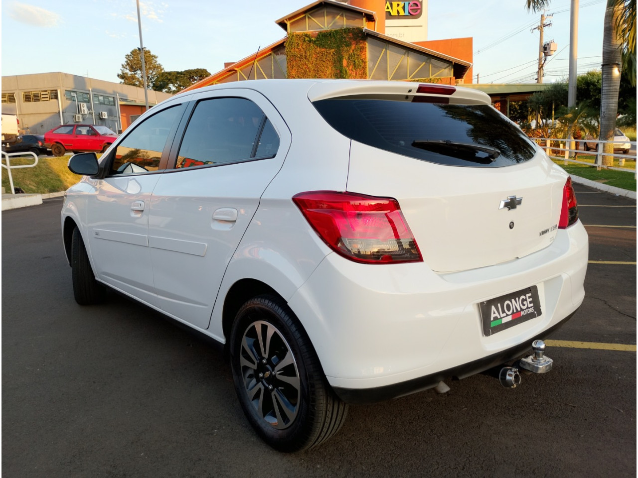 Onix Hatch 1.4 4P FLEX LTZ AUTOMÁTICO