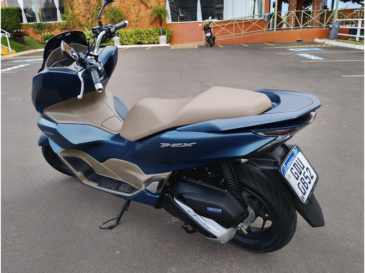 PCX 160 DLX ABS