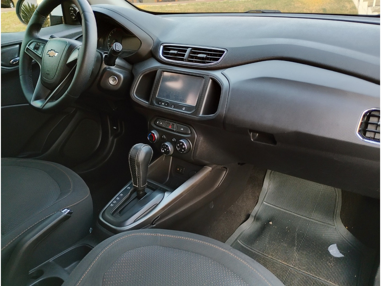 Onix Hatch 1.4 4P FLEX LTZ AUTOMÁTICO