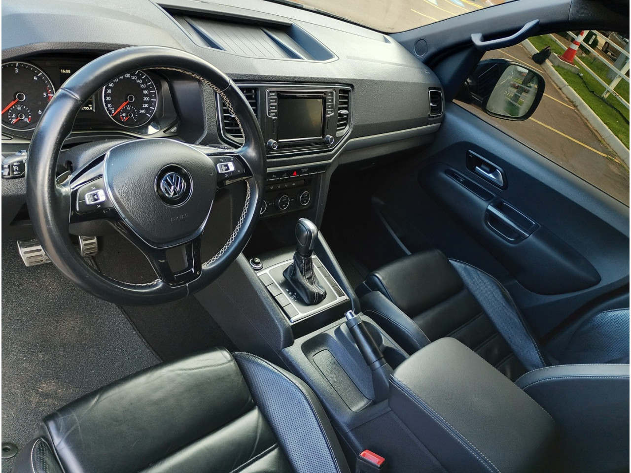 Amarok 3.0 V6 CABINE DUPLA HIGHLINE EXTREME 4X4 TURBO INTERCOOLER AUTOMÁTICO