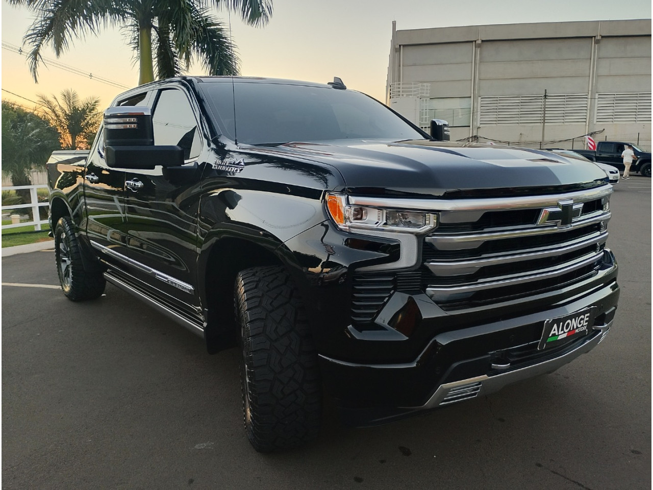 Silverado 5.3 V8 1500 HIGH COUNTRY CABINE DUPLA 4X4 AUTOMÁTICO