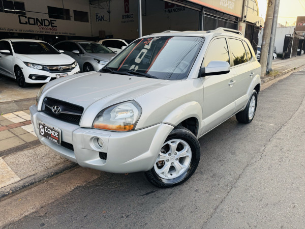 Tucson 2.0 16V 4P GL