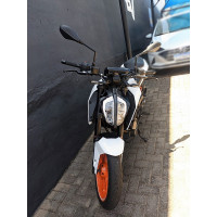 390 Duke Modelo sem Versão