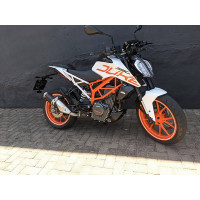 390 Duke Modelo sem Versão