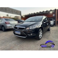 FORD Focus Sedan 2.0 16V 4P GHIA