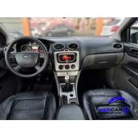 FORD Focus Sedan 2.0 16V 4P GHIA