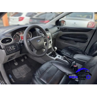 FORD Focus Sedan 2.0 16V 4P GHIA