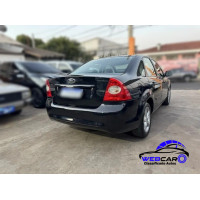 FORD Focus Sedan 2.0 16V 4P GHIA