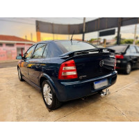 CHEVROLET Astra Hatch 2.0 4P