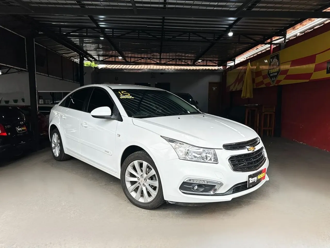 CRUZE 1.8 LT 16V SEDAN