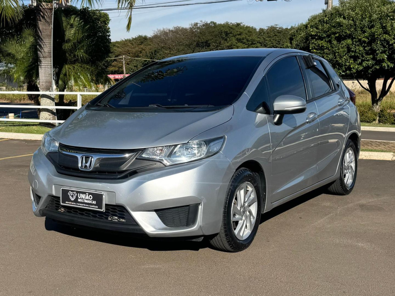 Fit LX MT