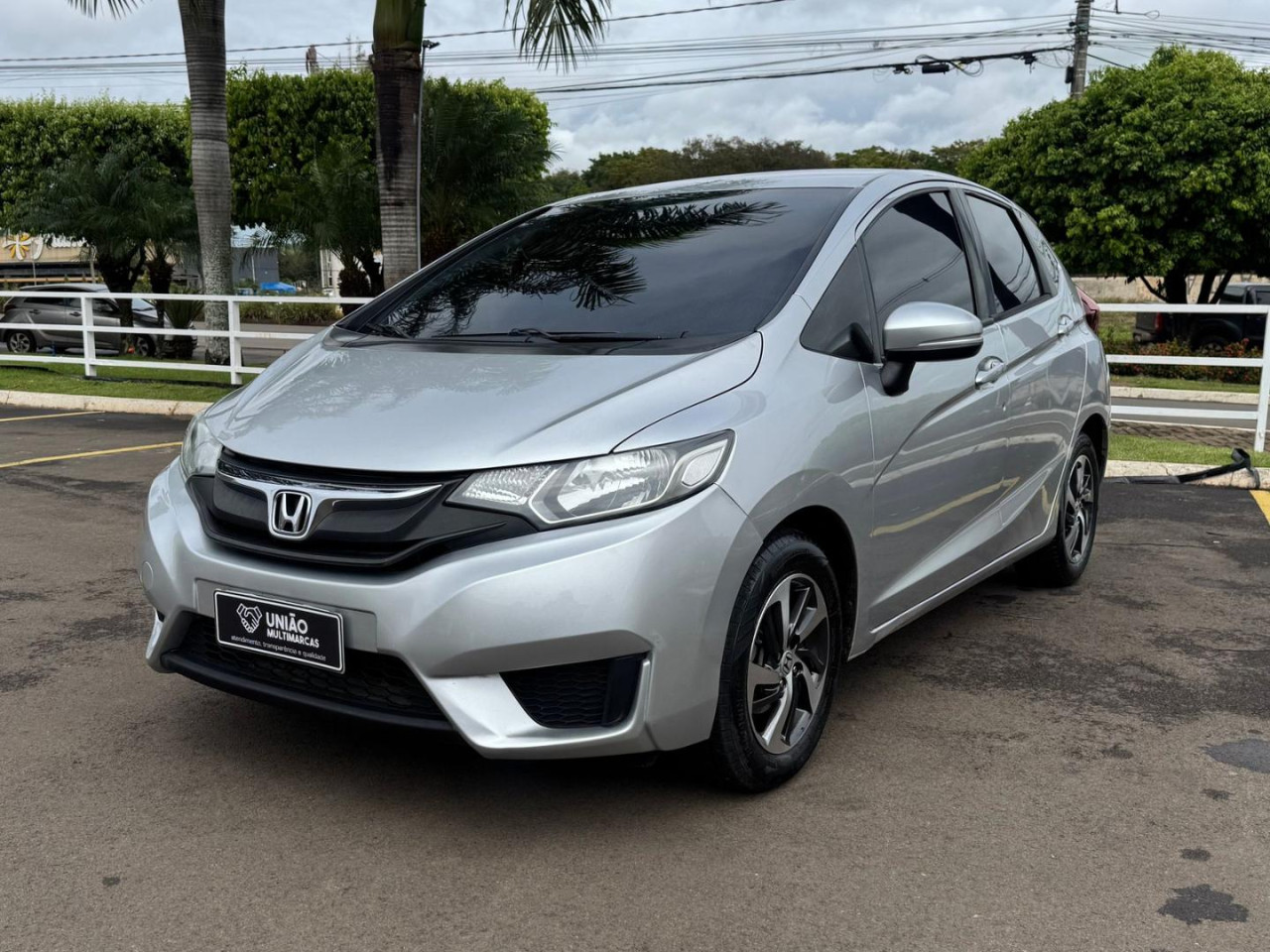 Fit LX MT