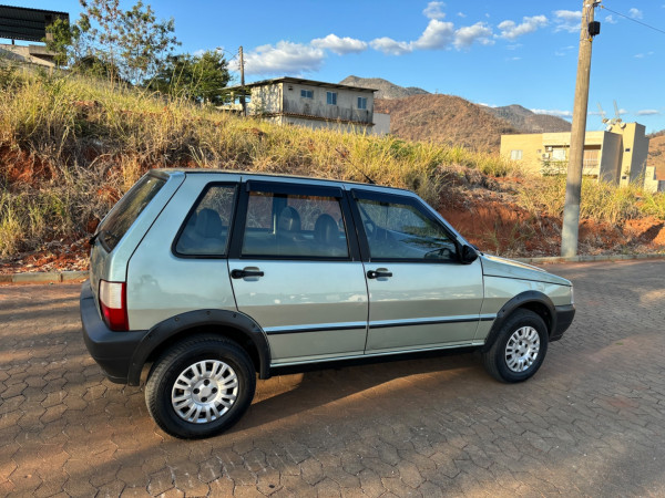Uno 1.0 4P ECONOMY FLEX