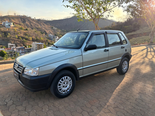 Uno 1.0 4P ECONOMY FLEX