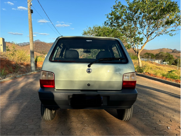 Uno 1.0 4P ECONOMY FLEX