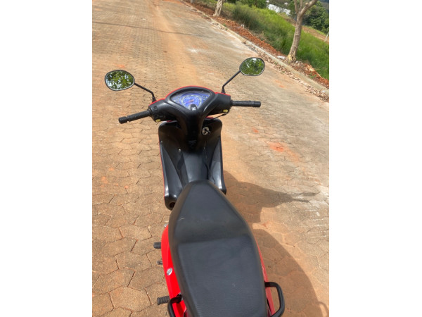 Biz 125 ES