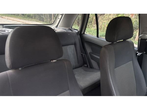 VOLKSWAGEN Gol 1.0 4P G4 PLUS FLEX