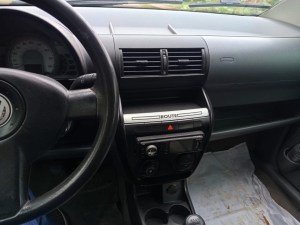 VOLKSWAGEN Fox 1.0 4P ROUTE FLEX