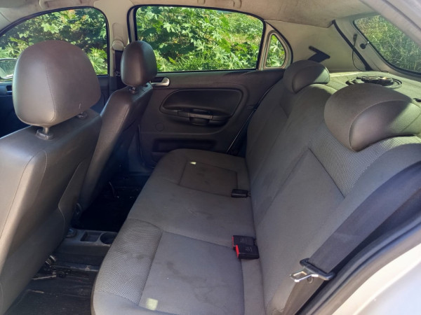 VOLKSWAGEN Gol 1.0 4P G5 I-TREND FLEX