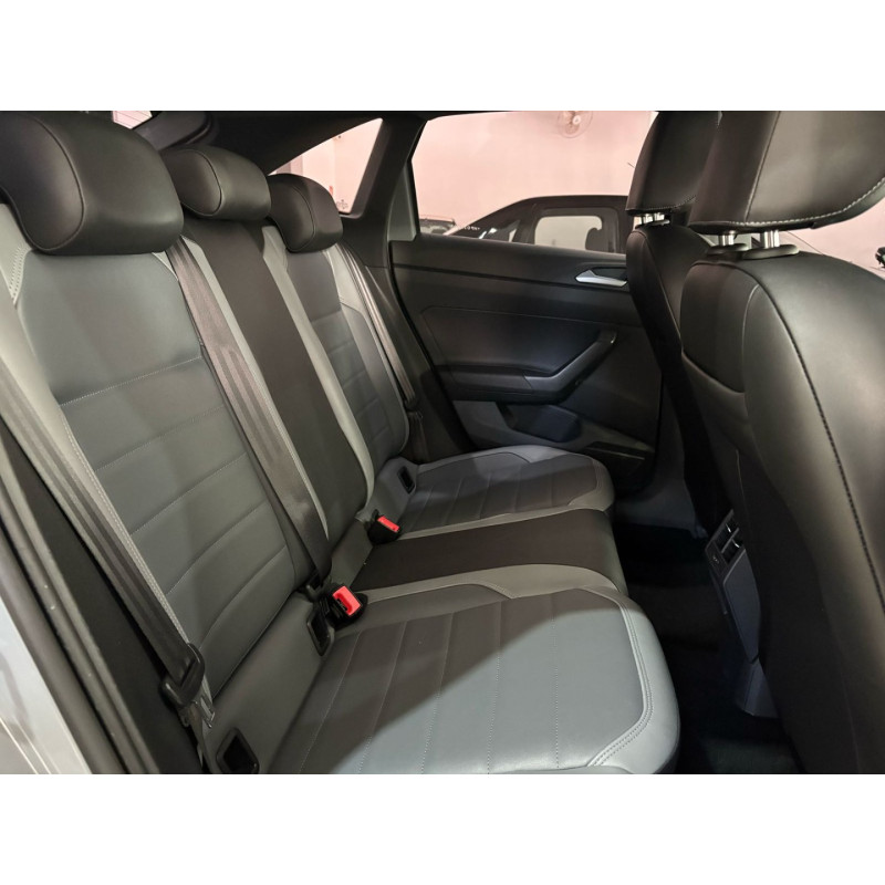 Nivus 1.0 4P FLEX 200 TSI HIGHLINE TURBO AUTOMÁTICO