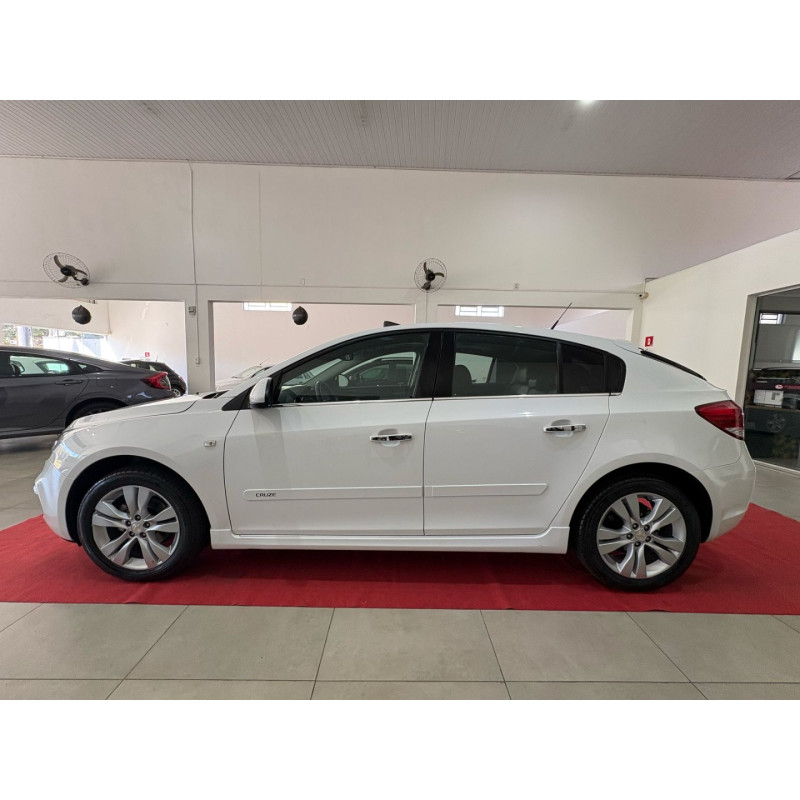 Cruze Hatch 1.8 16V 4P LTZ SPORT6 FLEX AUTOMÁTICO