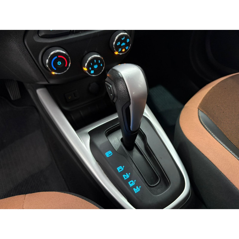 Onix Hatch 1.4 4P FLEX ACTIV AUTOMÁTICO