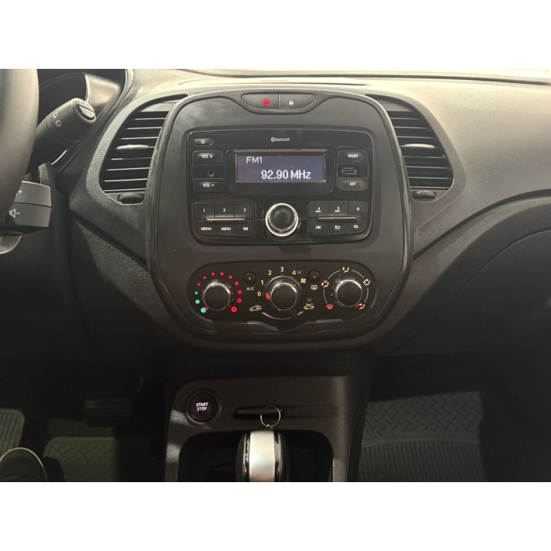 Captur 1.6 16V 4P FLEX SCE LIFE X-TRONIC CVT