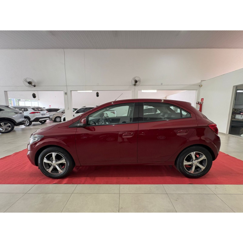 CHEVROLET Onix Hatch 1.4 4P FLEX LTZ