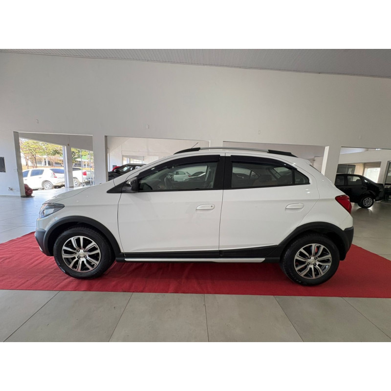 Onix Hatch 1.4 4P FLEX ACTIV AUTOMÁTICO