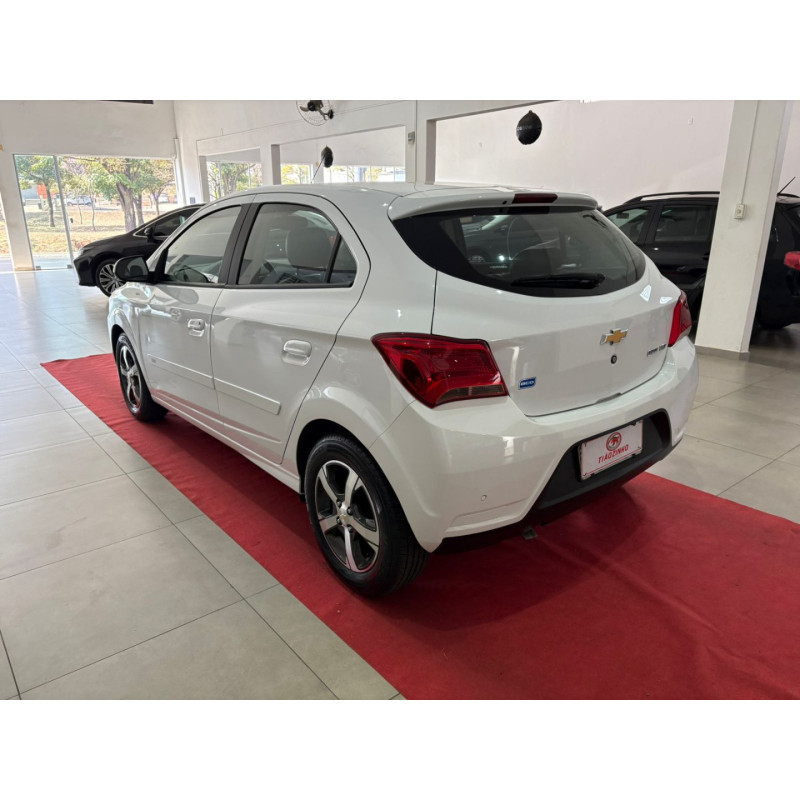 Onix Hatch 1.4 4P FLEX LTZ AUTOMÁTICO
