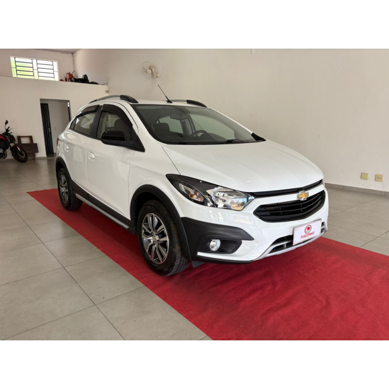 Onix Hatch 1.4 4P FLEX ACTIV AUTOMÁTICO