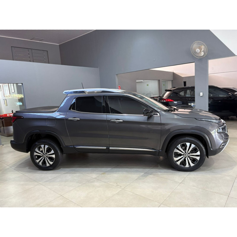 FIAT Toro 1.3 16V 4P FLEX 270 TURBO VOLCANO AUTOMÁTICO