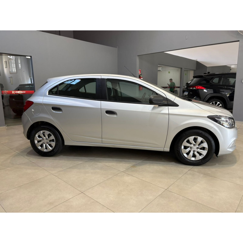 CHEVROLET Onix Hatch 1.0 4P FLEX JOY