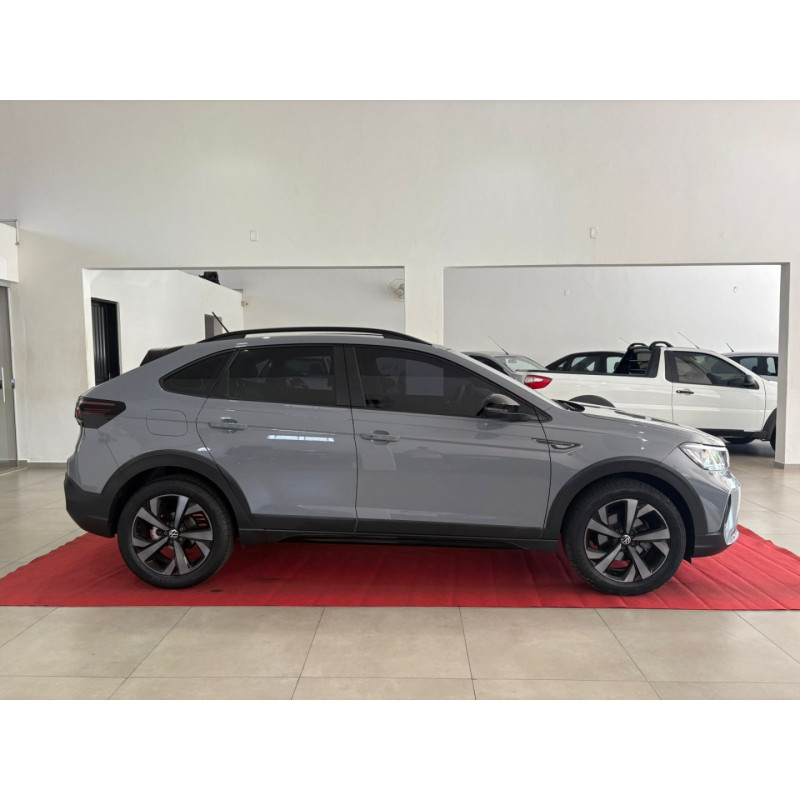 VOLKSWAGEN Nivus 1.0 4P FLEX 200 TSI HIGHLINE TURBO AUTOMÁTICO
