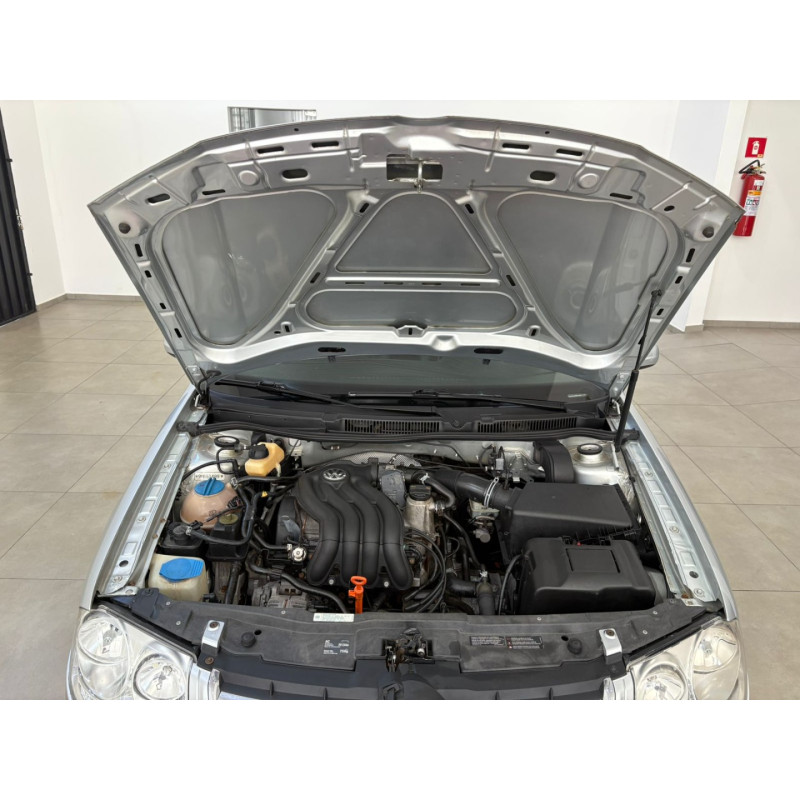 VOLKSWAGEN Bora 2.0 4P AUTOMÁTICO