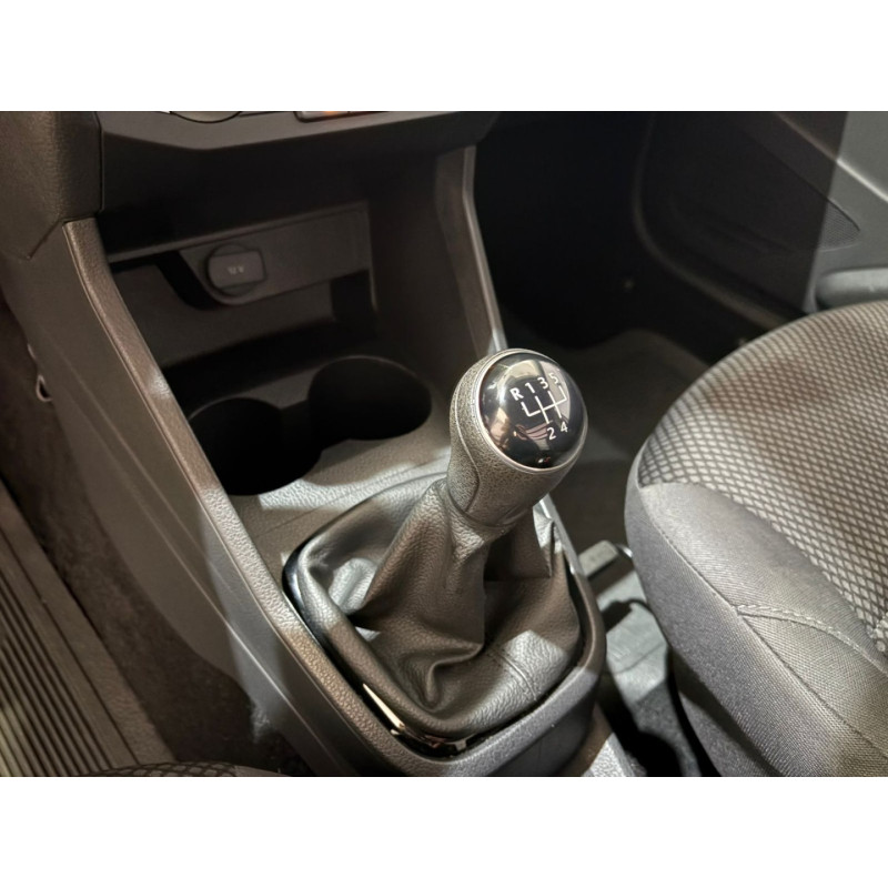 VOLKSWAGEN Saveiro 1.6 G7 CABINE SIMPLES TRENDLINE FLEX