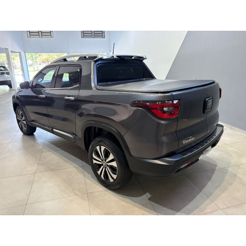 FIAT Toro 1.3 16V 4P FLEX 270 TURBO VOLCANO AUTOMÁTICO